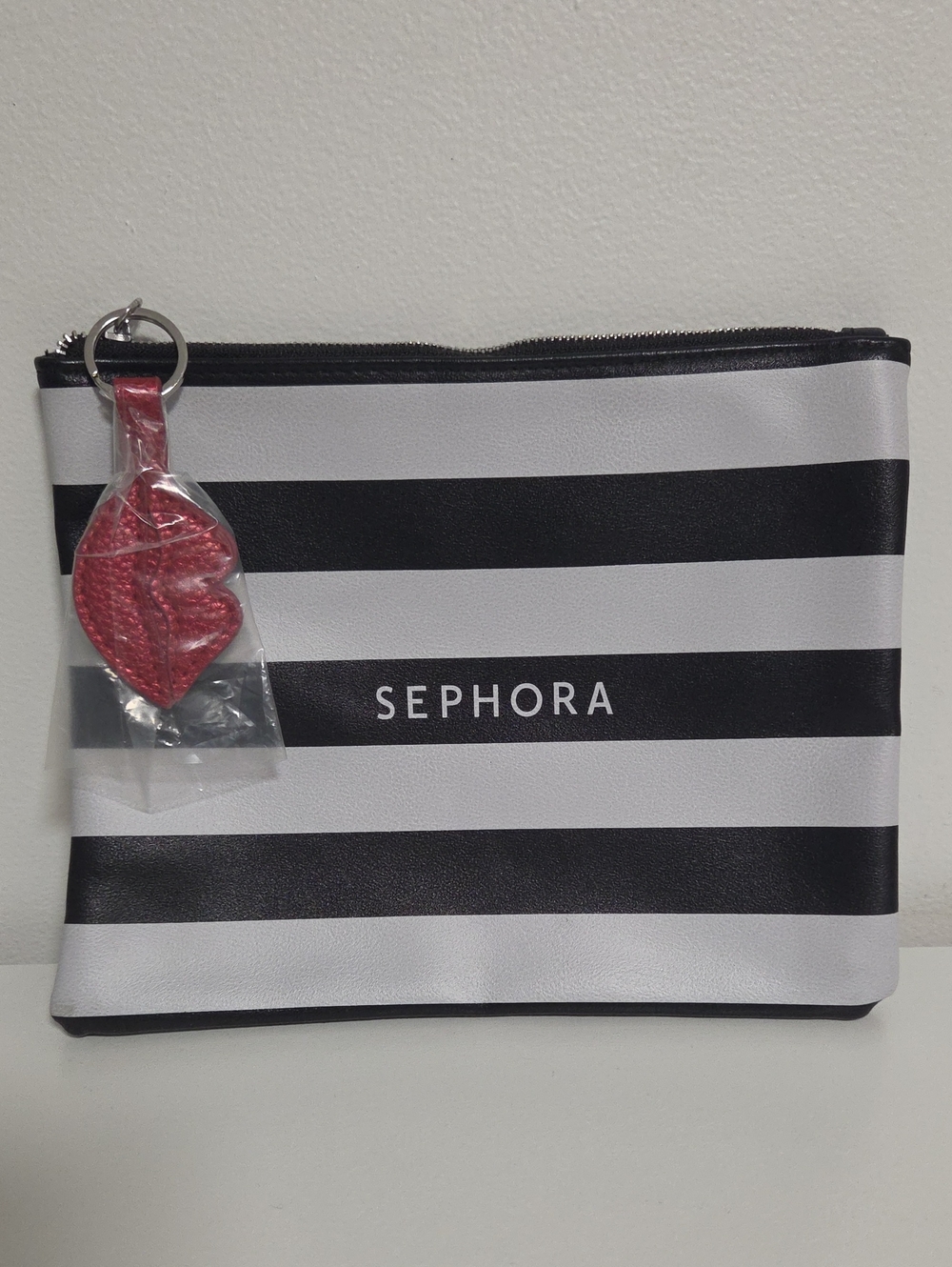 Sephora Large Pouch w/ Red Lips Keyring